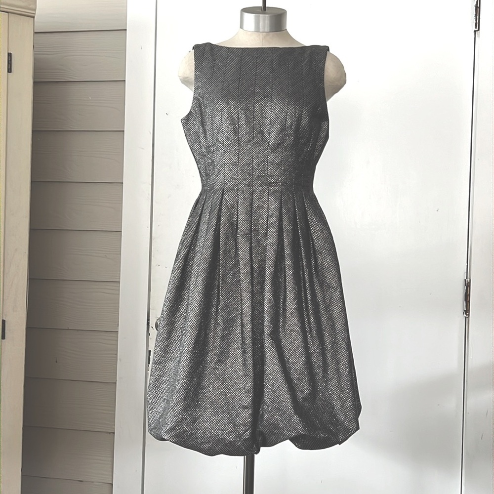 Maggy London Shimmer Pewter Metallic Bubble Dress. Size 8